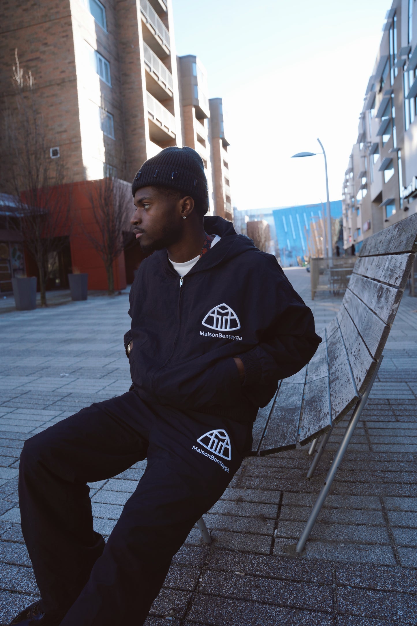 Maison Benteyga Windbreaker ZIP-Up– Black