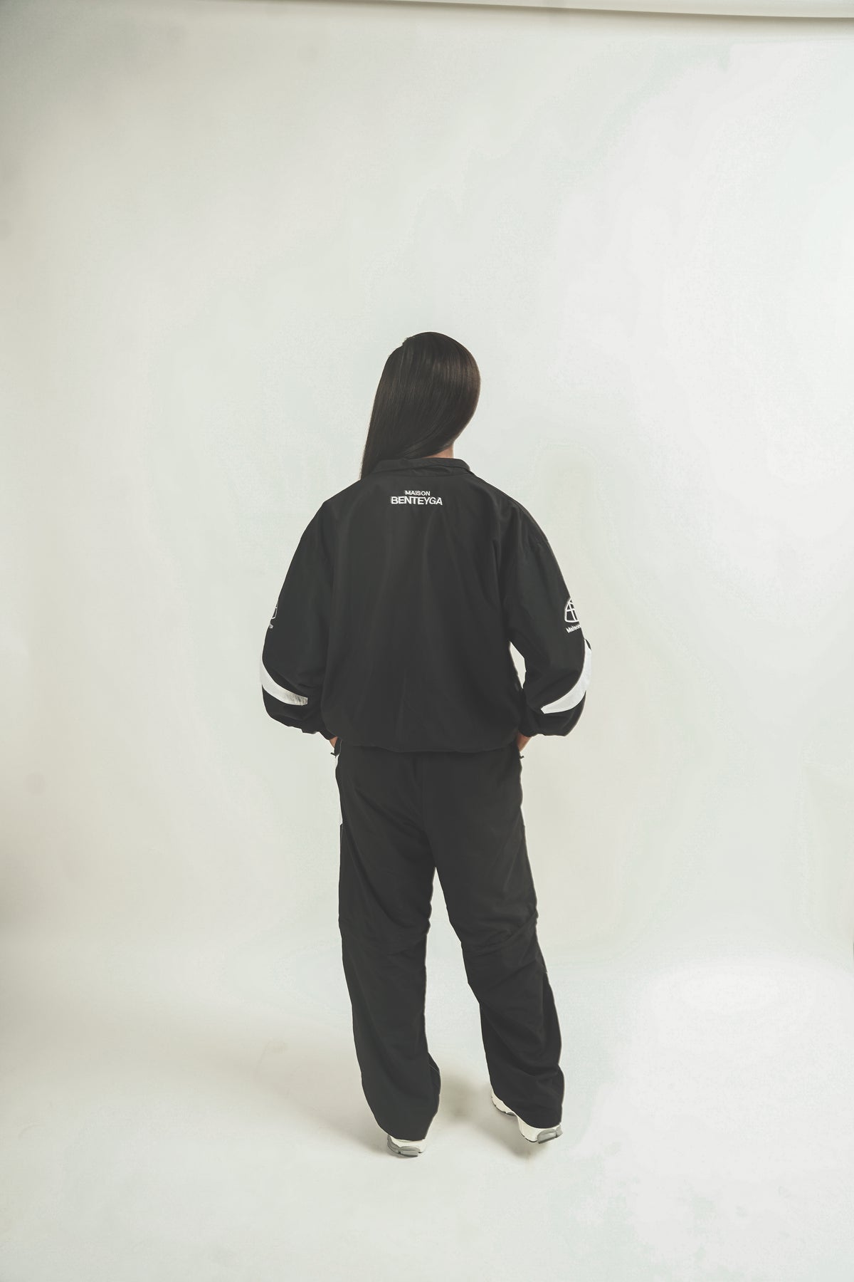 THE ART OF LIVING™ BLACK TRACK JACKET