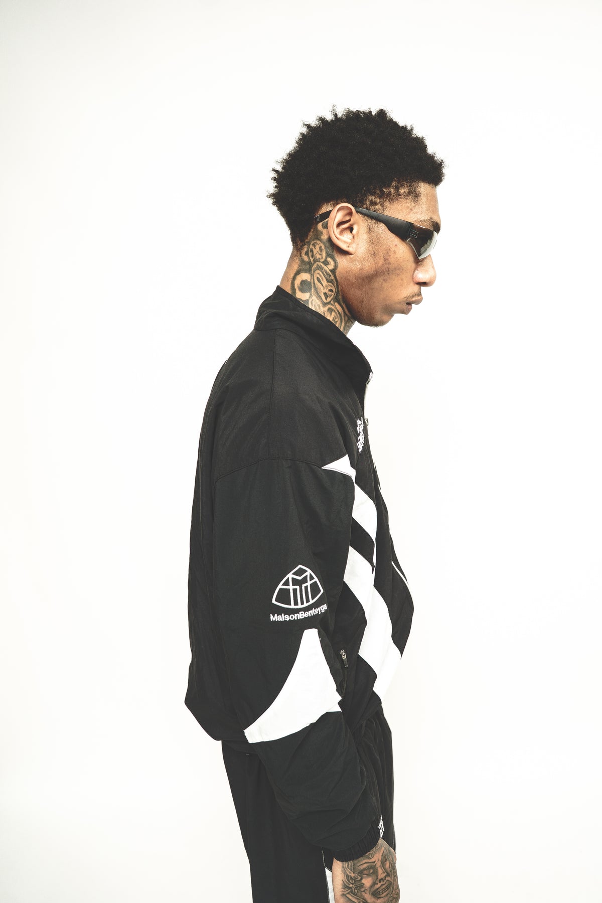 THE ART OF LIVING™ BLACK TRACK JACKET