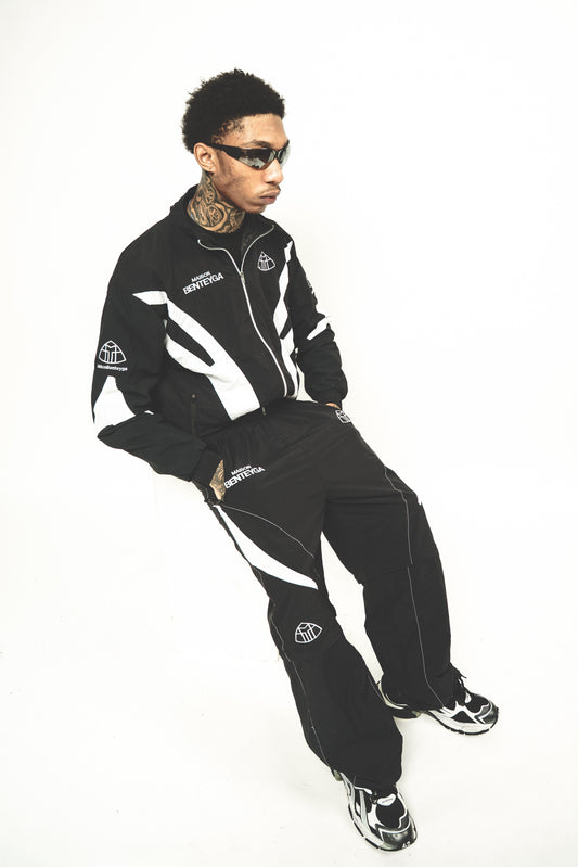 THE ART OF LIVING™ 2-IN-1 BLACK TRACK PANTS