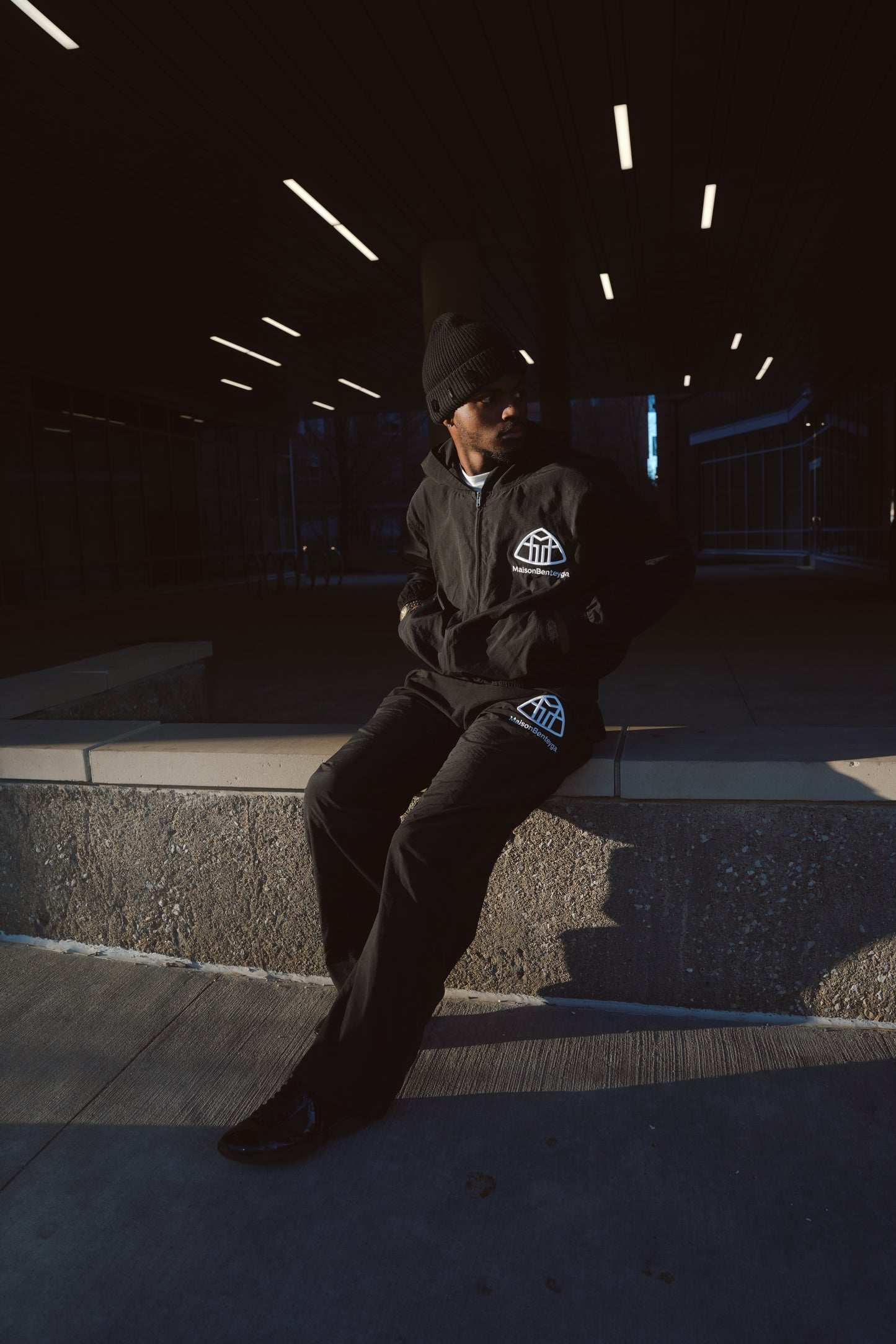 Maison Benteyga Windbreaker ZIP-Up– Black